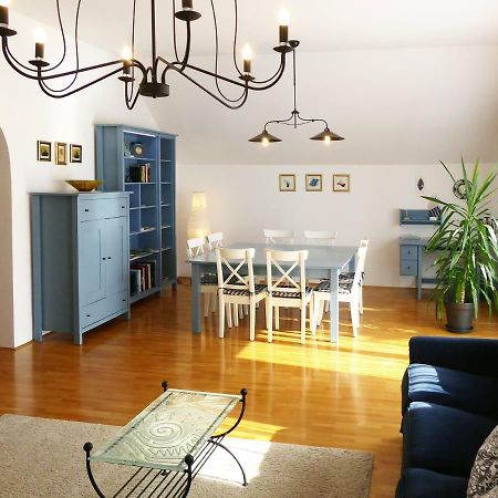 Apartment Galerija Radovljica Luaran gambar