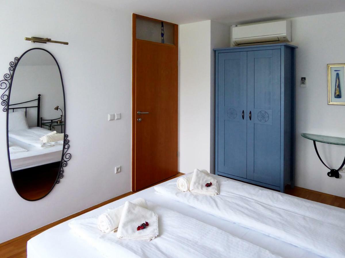 Apartment Galerija Radovljica Luaran gambar